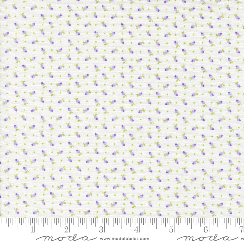 Georgia (Brenda Riddle)- Off White Ditsy Florals - Moda