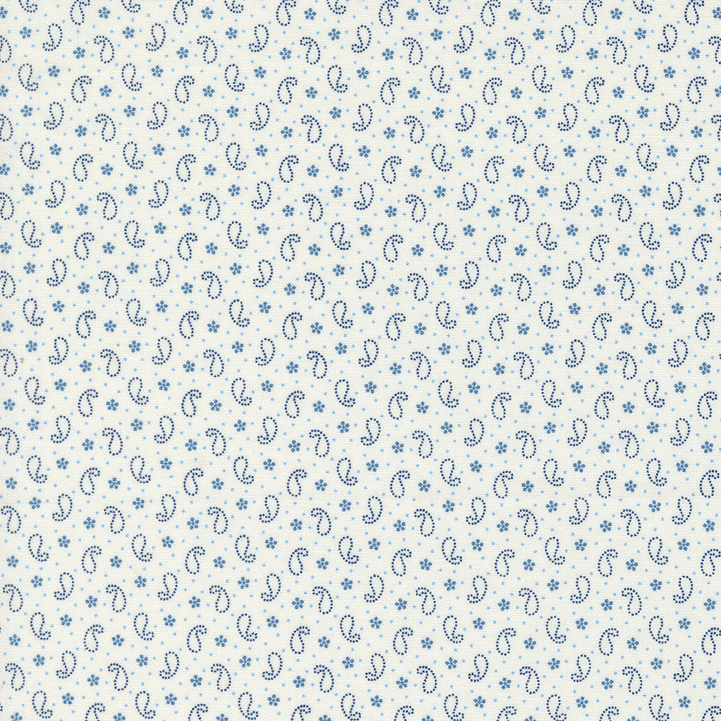 Denim & Daisies by Fig Tree & Co - Blue Paisly - Moda