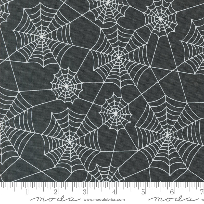 Hey Boo - Black Spider Webs - Moda