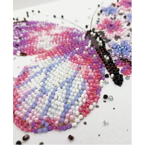 Kit de broderie Ailes roses - Abris Art