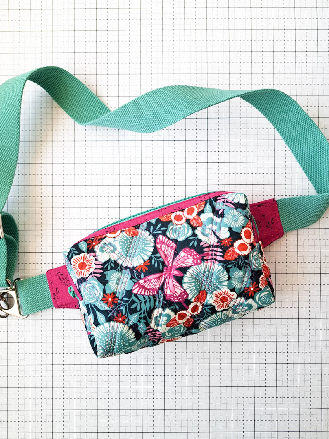 Alpen Belt Bag Pattern - Center Street Quilts