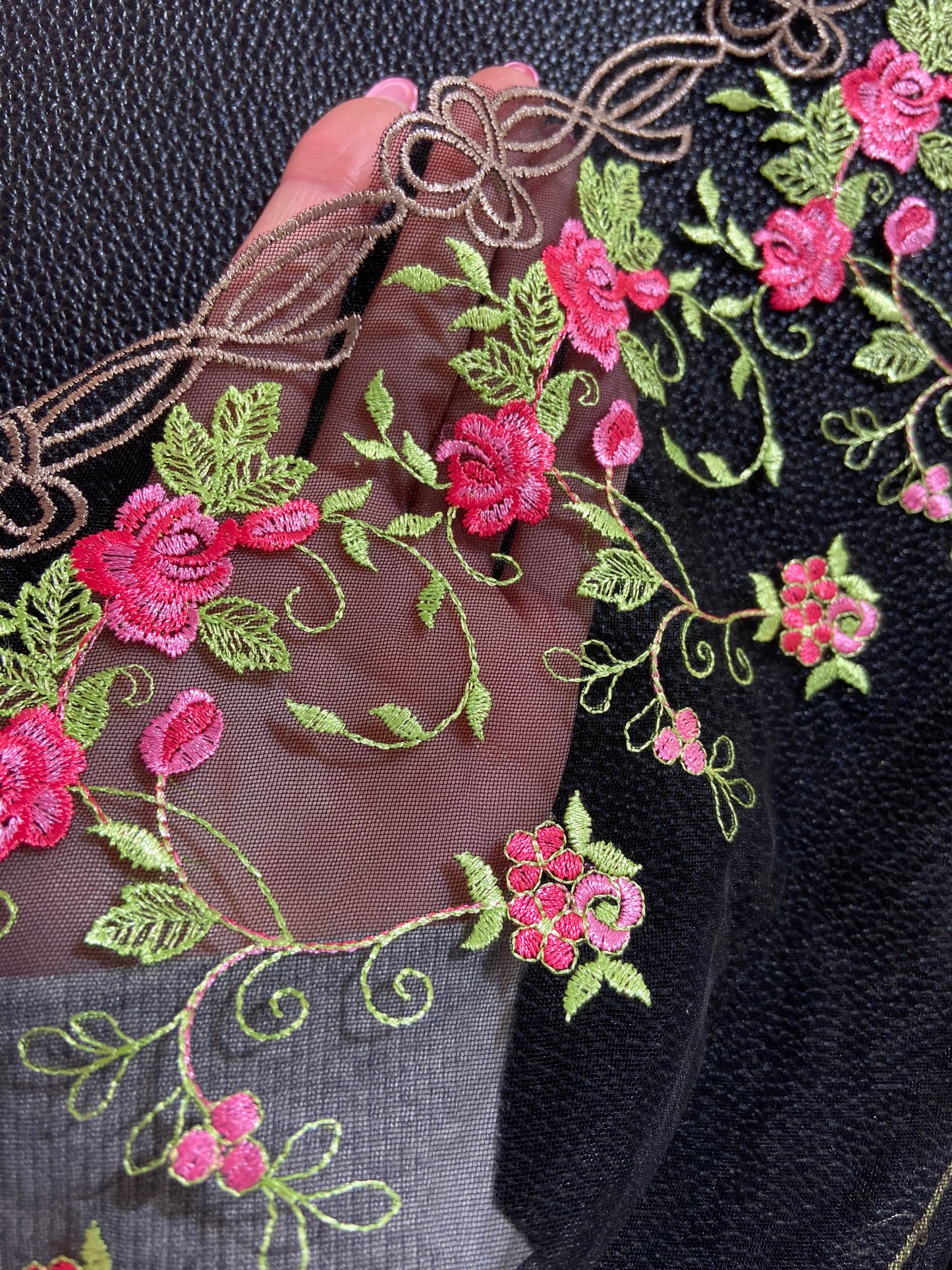 Hot Pink Roses - Embroidered Tulle Lace (mirrored)