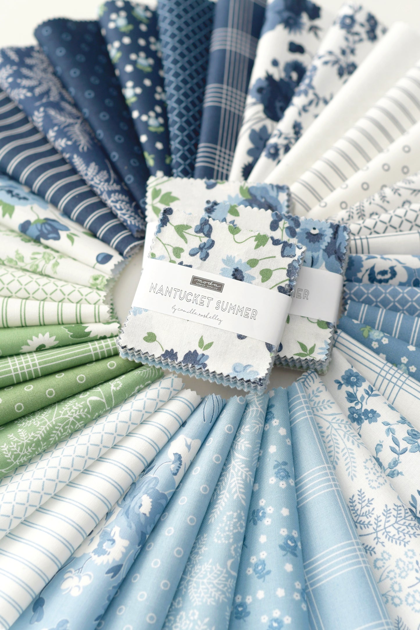 Nantucket Summer (Camille Roskelley) - Mini Charms 2.5" - 42 pièces