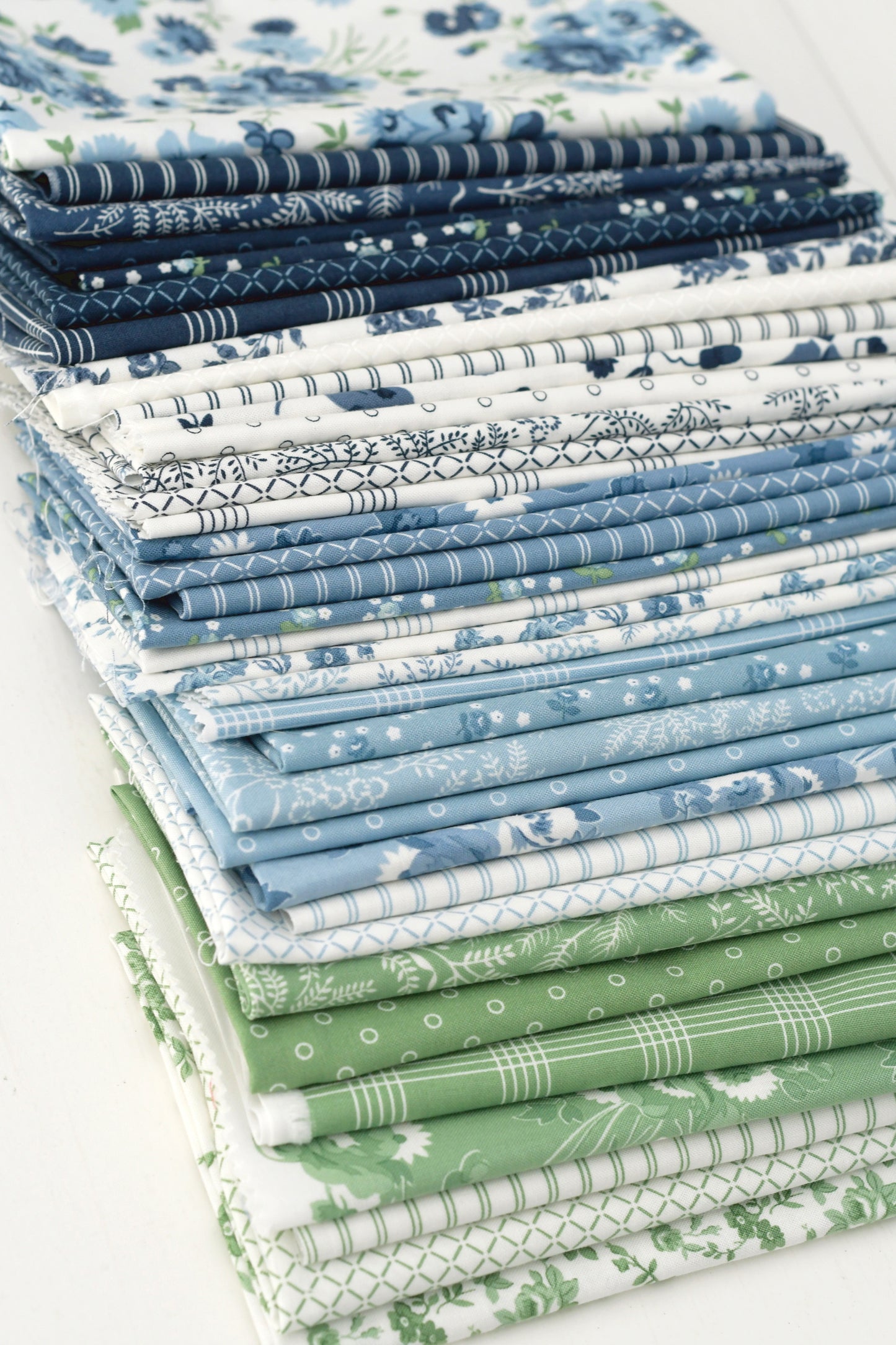 Nantucket Summer (Camille Roskelley) - Lot de 36 Fat Quarters