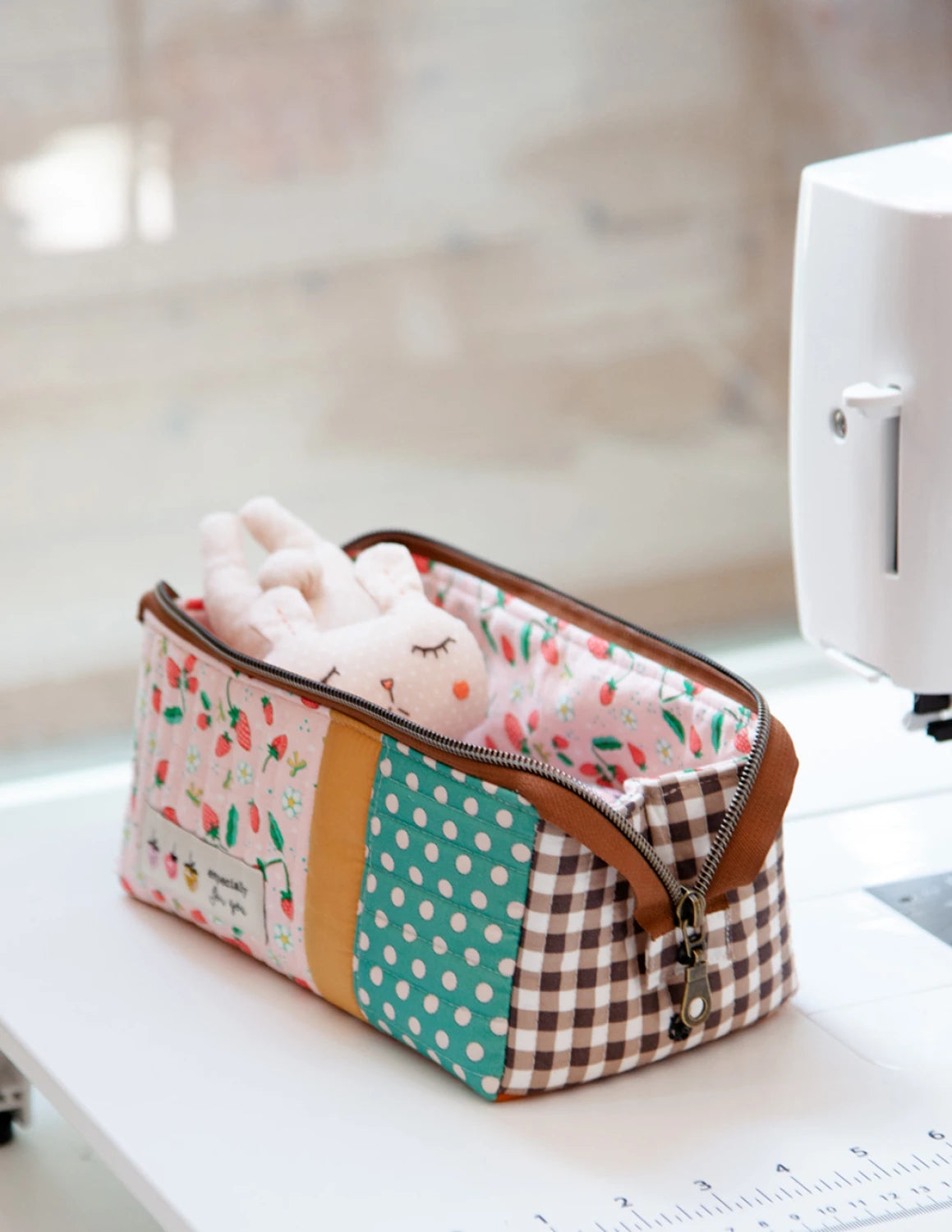 Minki Kim Open Up Box Pouch Pattern - Printed Pattern English