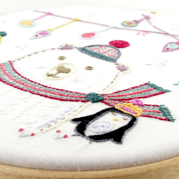 Askor team du grand nord - Embroidery kit - Un chat dans l'aiguille