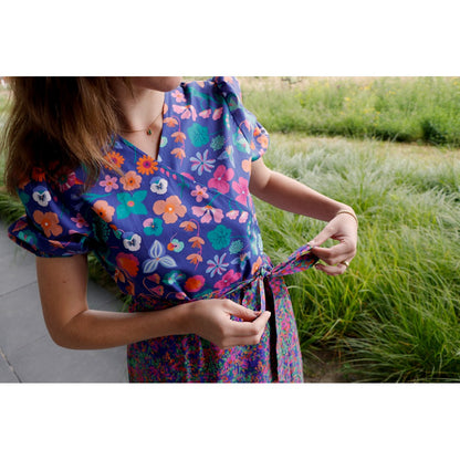 FINE POPLIN DIGITAL MEADOW FLOWER NERIDA HANSEN - JET BLACK
