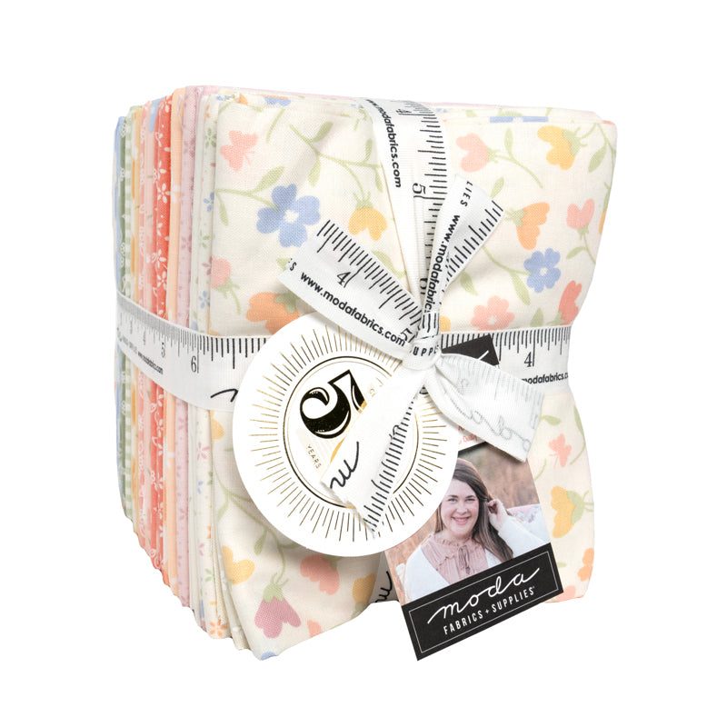 Pastel Prairie (My Sew Quilty Life) - Fat Quarter Bundle 35pcs + 1 Panel - Moda