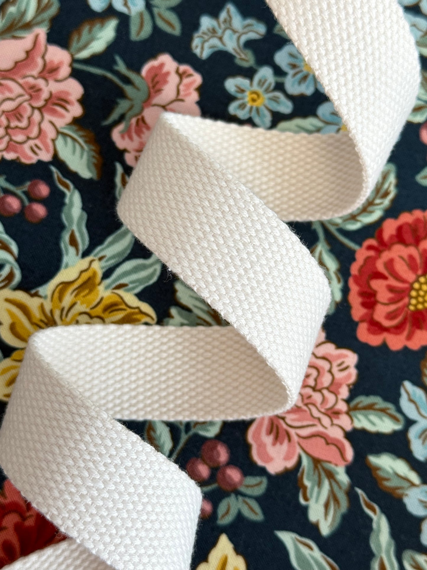 Sangle en coton/polyester - 1" - 1.5" (naturel, rose et noir)