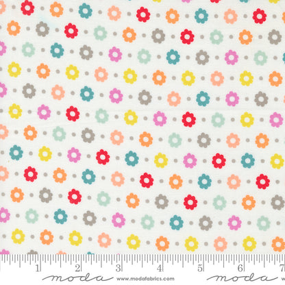 Laguna Sunrise (Sherri & Chelsi) - Off White Flowers - Moda