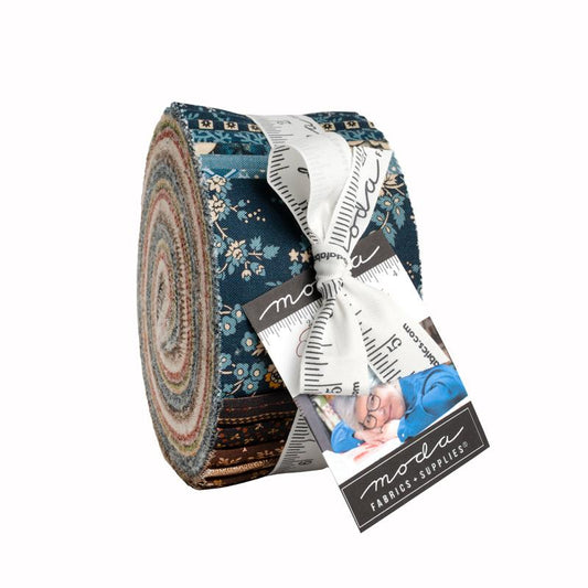 Miss Mollie Par Betsy Chutchian - (2.5" x 42-44") Jelly Roll - Moda