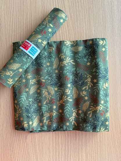 Christmas Fat Quarters - Le Bar A Coupon (19" x 27")