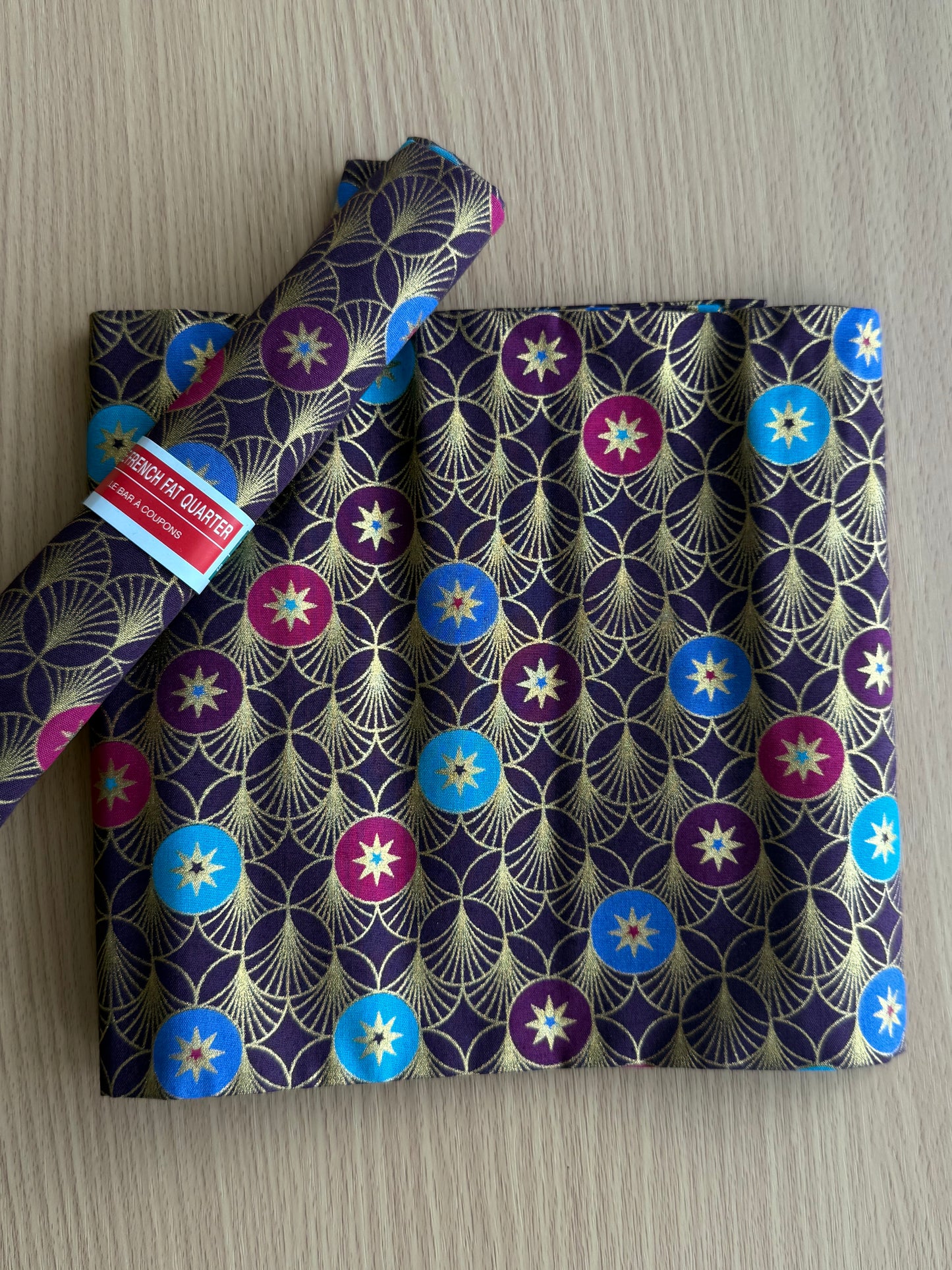 Christmas Fat Quarters - Le Bar A Coupon (19" x 27")