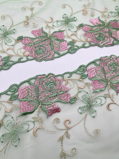 Rose Vert - Dentelle de Tulle Brodée 1 Metre (miroir)