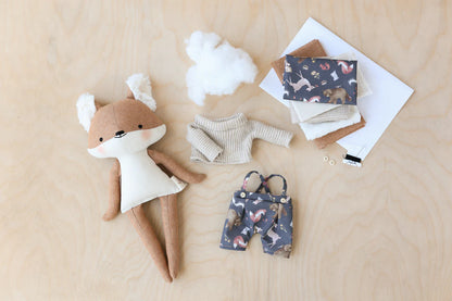 **Pre-Order** Mes Petites Lunes - Sewing Kit - Bernard Fox Doll