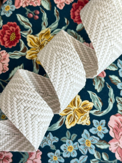 Sangle Jacquard Chevron 1"-1,5" en coton/polyester (arc-en-ciel noir/blanc, gris/blanc, vert/blanc)