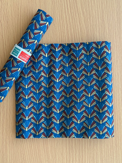 Christmas Fat Quarters - Le Bar A Coupon (19" x 27")