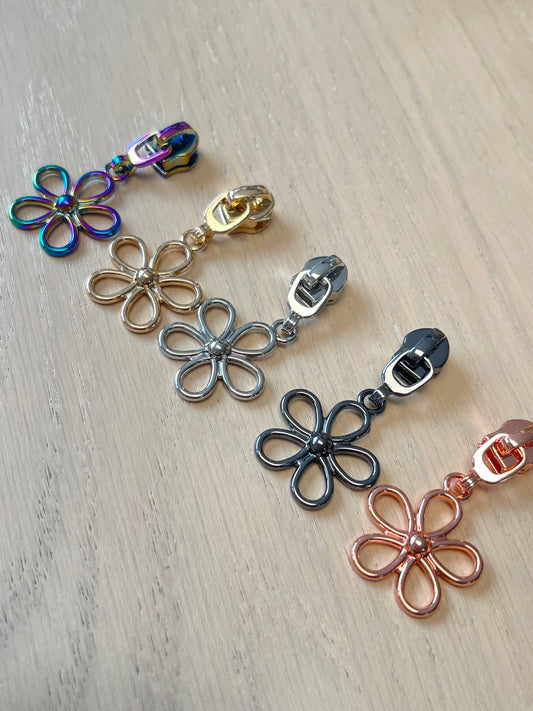 Daisy Zipper Pulls - 5 Colors!! (#5 Zipper)