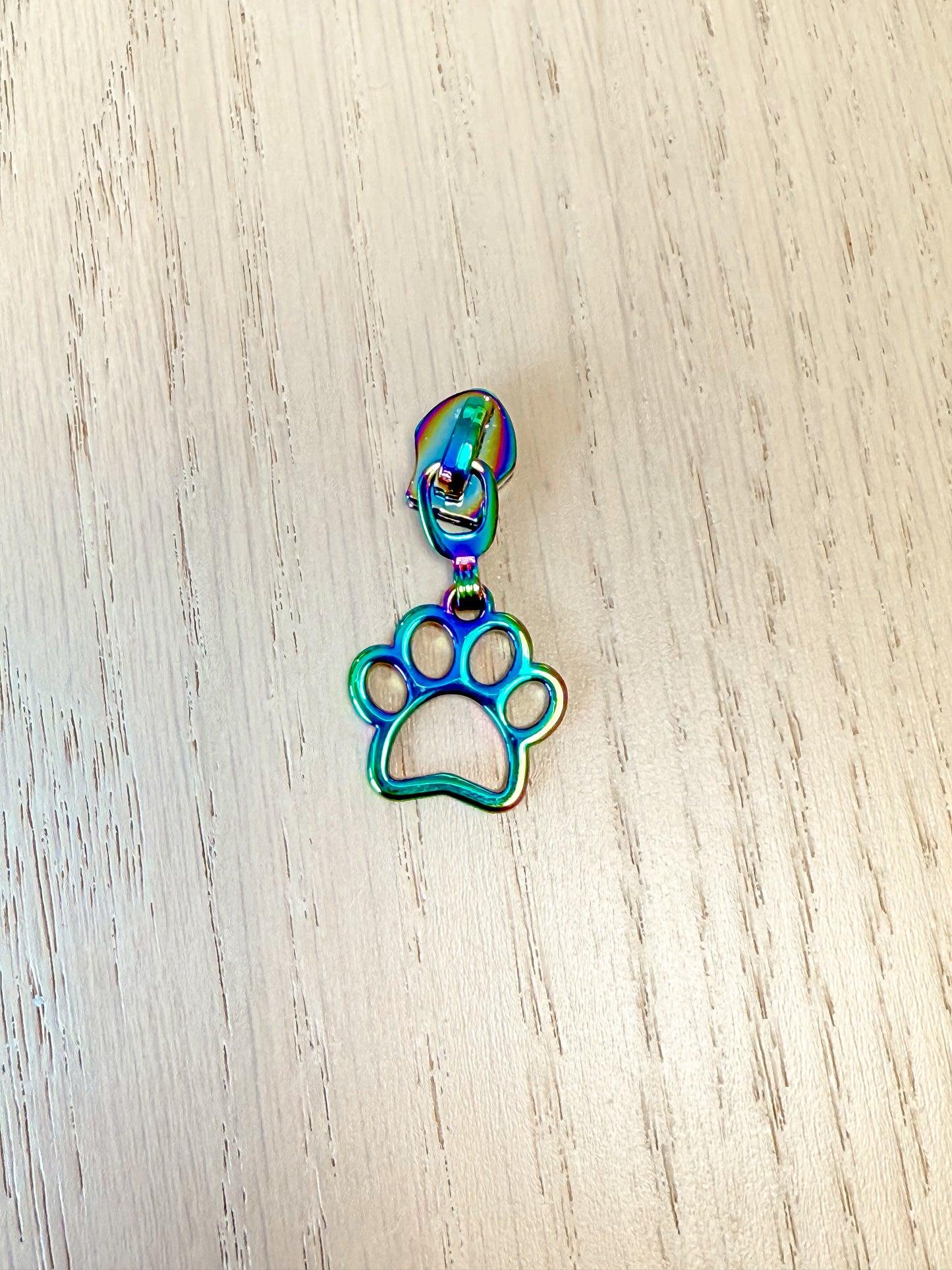 Paw Print Zipper Pull - 6 Colours!! (#5 Zipper)