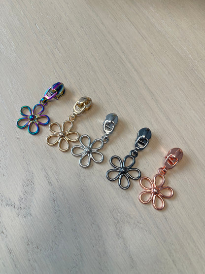 Daisy Zipper Pulls - 5 Colors!! (#5 Zipper)