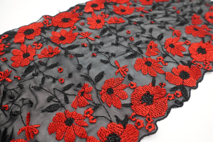 Coquelicot Noir et Rouge - Dentelle de Tulle Brodée