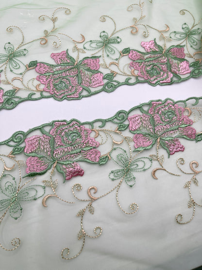 Rose Vert - Dentelle de Tulle Brodée 1 Metre (miroir)