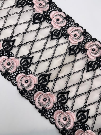 Rose Noir - Dentelle de Tulle Brodée
