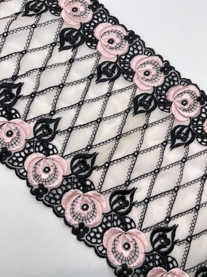 Rose Noir - Dentelle de Tulle Brodée