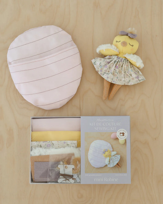 **Pre-Order** Mes Petites Lunes - Sewing Kit - Mini chick doll Robine