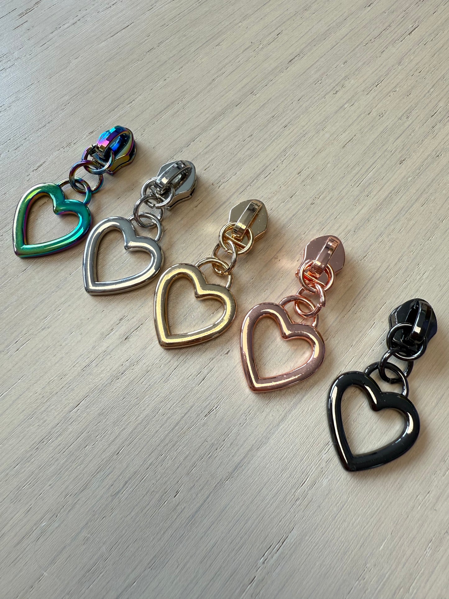 Heart Zipper Pull - 5 Colors!! (#5 Zipper)