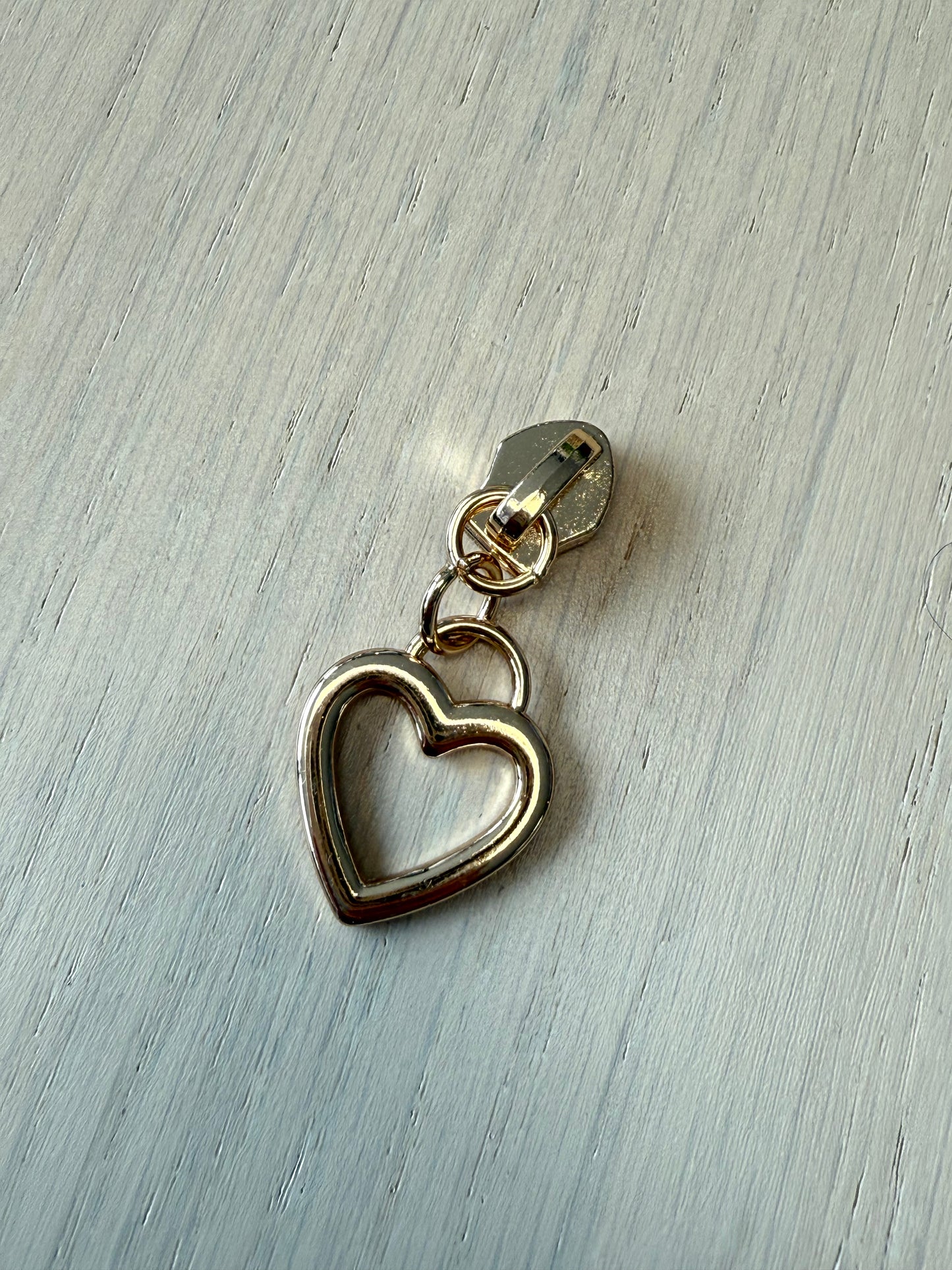 Heart Zipper Pull - 5 Colors!! (#5 Zipper)