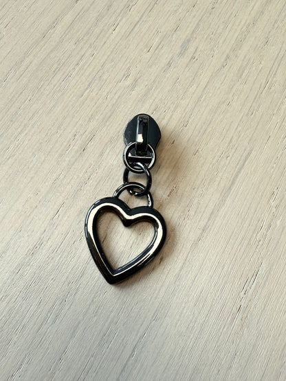Heart Zipper Pull - 5 Colors!! (#5 Zipper)