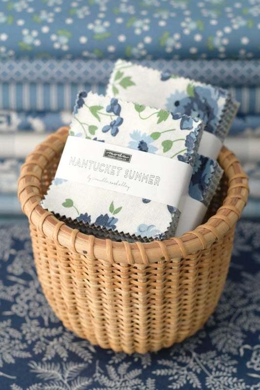 Nantucket Summer  (Camille Roskelley) - Mini Charms 2.5" - 42 pièces