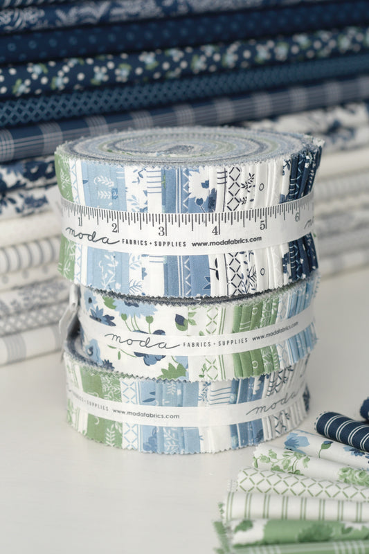 Nantucket Summer (Camille Roskelley) - Jelly Roll 2.5" Stripes - 42 pcs