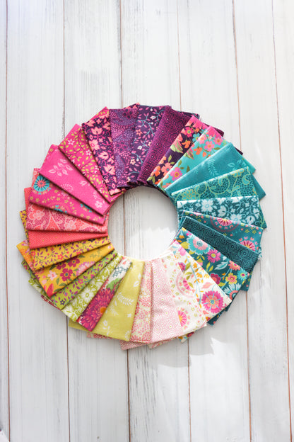 Parlor (Crystal Manning) - Charms 5" - Moda