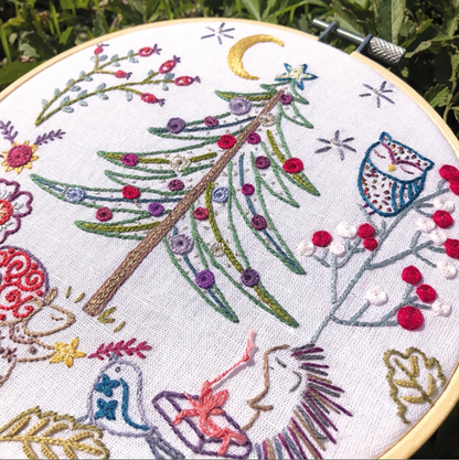 Noël en forêt - Embroidery kit - Un chat dans l'aiguille