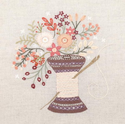 Jolie bobine - Embroidery kit - Un chat dans l'aiguille