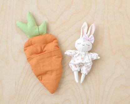 **Pre-Order**  Mes Petites Lunes - Sewing Kit - Mini bunny doll Jeanne
