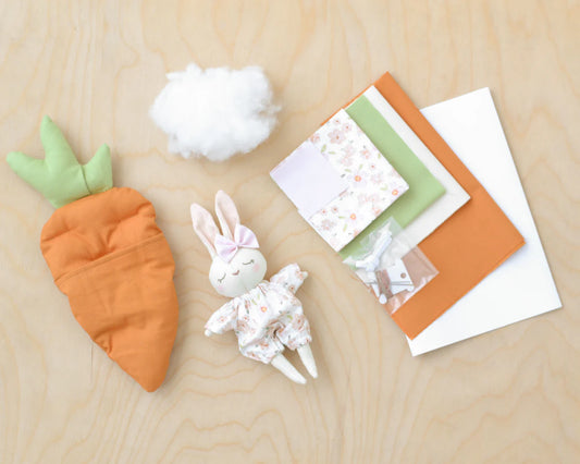 **Pre-Order**  Mes Petites Lunes - Sewing Kit - Mini bunny doll Jeanne